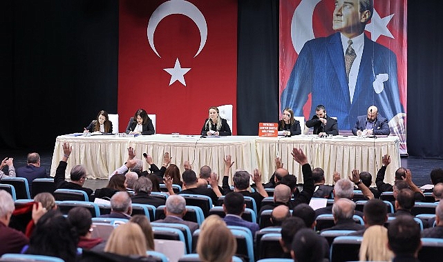 Konak Belediye Meclisi’nden kayyum reaksiyonu