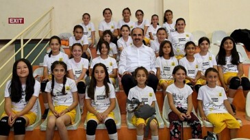 Konya Büyükşehir’in 28 İlçedeki Kış Spor Okullarında Kayıt Heyecanı