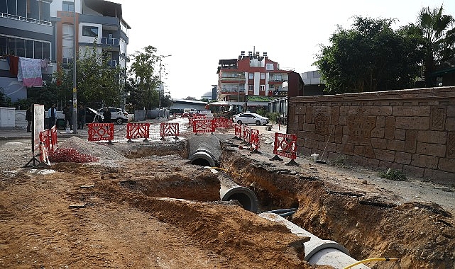 Konyaaltı Pınarbaşı Mahallesi’nin yağmur suyu sorunu çözülüyor