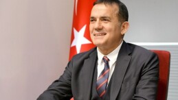 Lider Abdullah Özyiğit, 29 Ekim Cumhuriyet Bayramı’nı kutladı