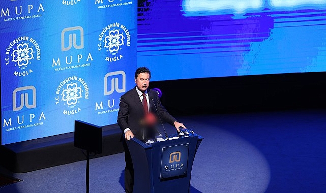 Lider Aras; “Bu ülkede bayan, çocuk, sokak hayvanı olmak zor”