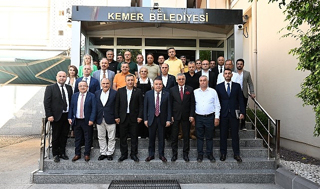 Lider Böcek Kemer ve Kumluca’yı ziyaret etti