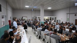 Lider Eşki, paklık emekçileriyle bir ortaya geldi