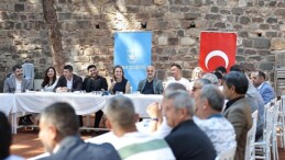 Lider Memnun Kadifekale’de muhtarlarla buluştu