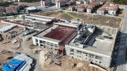 Lider Pekyatırmacı, “Sporcu Seçme ve Yetiştirme Merkezi ile spor yatırımlarımızı taçlandırmaktan memnunluk duyuyoruz” dedi.