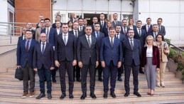 Lider Tugay’dan ilçe belediyelerine takviye bildirisi
