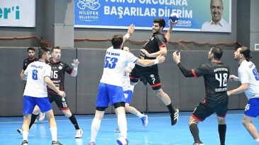 Nilüfer Belediyespor tepe yürüyüşünü sürdürüyor