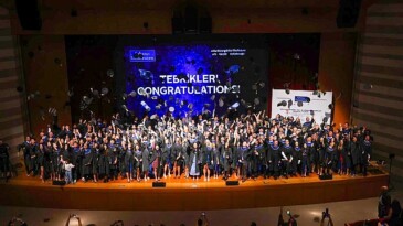 Sabancı Üniversitesi, profesyonel yüksek lisans programı 2024 mezunlarını verdi