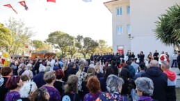 Seferihisar Belediyesi Ürkmez Doğanbey hizmet noktası yeni yerinde kapılarını açtı.
