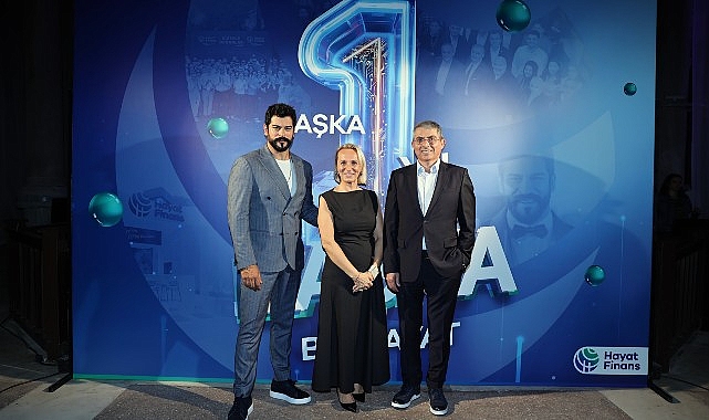 Türkiye’nin birinci dijital bankası Hayat Finans, 1 yaşında!