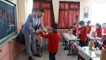 615 Öğrenciye Ağız ve Diş Sıhhati Eğitimi Verildi