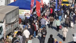 Aydın Büyükşehir Belediyesi’nin Ürettiği Fideler Sökeli Vatandaşlara Dağıtıldı