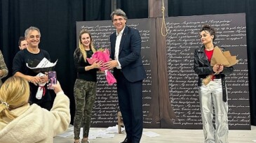 “Başka Sen Yok Ki” Kartepe’de Ayakta Alkışlandı