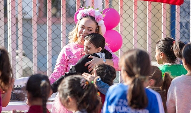 Büyükşehir Belediyesi’nden Basmane’de Çocuk Şenliği