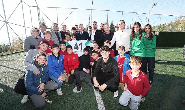 Büyükşehir’den, İzmit Ayazma’ya sentetik futbol alanı