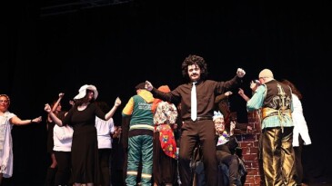 Çankaya’da manisiz sahne: “engeller kalksın sahne açılsın”