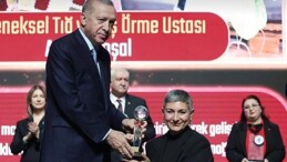 Cumhurbaşkanı Tarafından Ödüllendirilen Koşal’a Lider Sezer’den Ziyaret