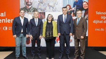 Dijital Öğretmenler projesiyle teknoloji ile güçlenen öğretmenlerle dijital dönüşüme dayanak