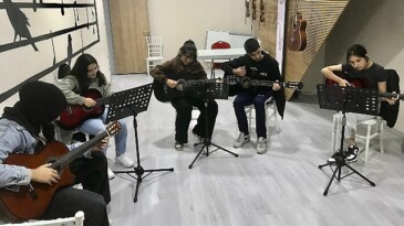Dilovası’nda Müzik Kursları İlgi Odağı Oldu