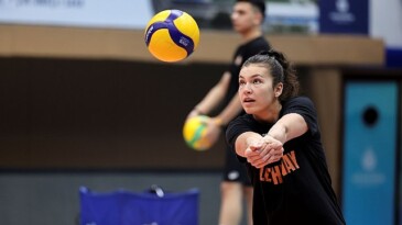 Eczacıbaşı Dynavit, Galatasaray Daikin ile Karşı Karşıya