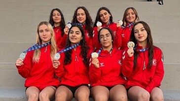 Egeli 15 ulusal sportmen, Sualtı Ragbisi Avrupa Şampiyonası’nda ay- yıldızlı formayla uğraş etti