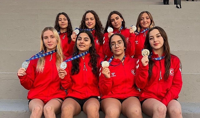 Egeli 15 ulusal sportmen, Sualtı Ragbisi Avrupa Şampiyonası’nda ay- yıldızlı formayla uğraş etti