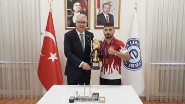Egeli ulusal sportmen Ali Ataberk Gürbüzcan, Avrupa Şampiyonu oldu
