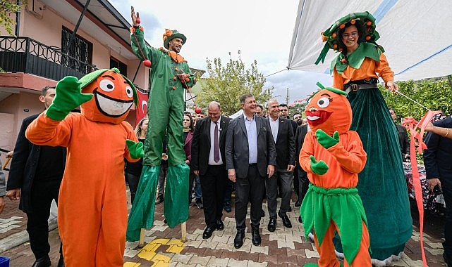 Gümüldür Mandalina Şenliği başladı