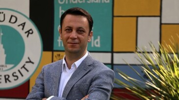 Güzellik yapan, düzgünlük görenden daha memnun oluyor!