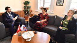 İzmir-İngiltere ortasında “sağlıklı” gündem