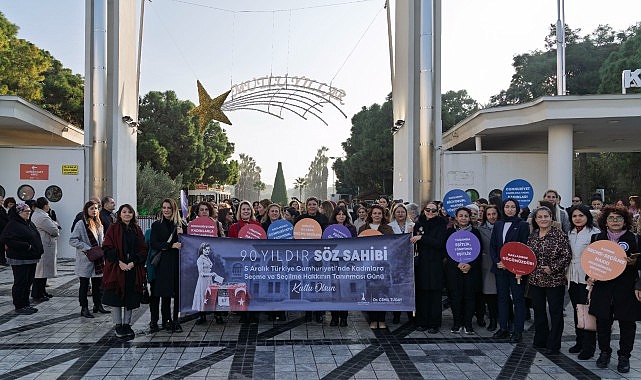 İzmir’in “seçilmiş kadınları” alanda