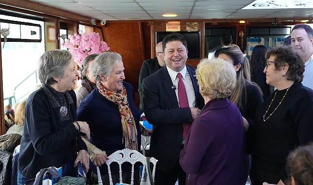 Kadıköy Huzur Vapuru, birinci seferini yaptı