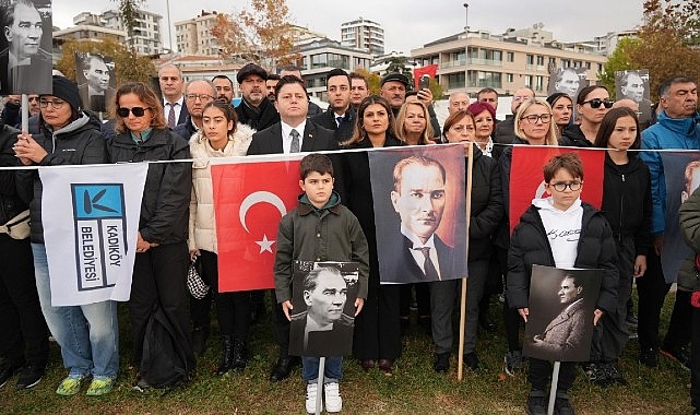 Kadıköy’de 9’u 5 Geçe Ata’ya Hürmet Zinciri