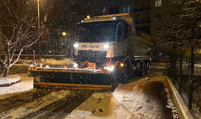 Kar yere, gruplar yollara düştü