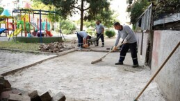Karşıyaka Belediyesi 1 ayda 100’den fazla parkı bakıma aldı