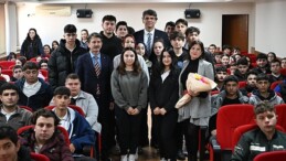 Kartepe MTAL öğrencileri Kocaman’ı dinledi.