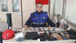 Kayıp eşyalar zabıtada sahiplerini bekliyor