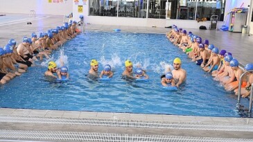 Lider Altay: “Sağlıklı Bir Gelecek İçin 8.500 İlkokul Öğrencimize Yüzme Öğretiyoruz”