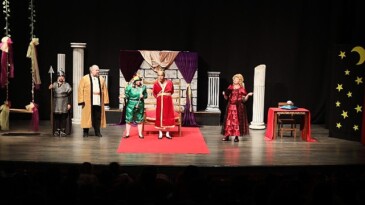 Lider Çerçioğlu Aydınlı Çocukları Tiyatro İle Buluşturdu