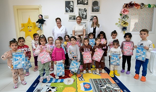 Lider Eşki: “Sağlıklı gülüşler sağlıklı gelecek demektir”