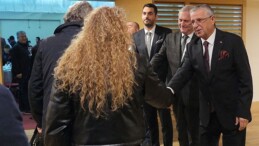 Lider Topaloğlu öğretmenlerle yemekte bir ortaya geldi