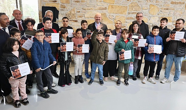 Menemen’de ‘Özel’ stant