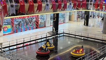 Metropol İstanbul’dan Orta Tatilde Çocuklara Armağan Yağmuru