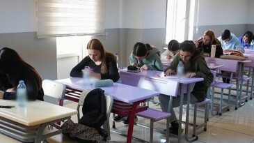 Öğrencilere Orta Tatil Kampı