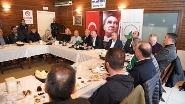 Osmangazi Belediyespor Başkanı Fatih Karayılan, spor basını ile buluştu