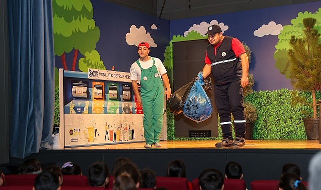 Selçuklu Belediyesi öğrencilere tiyatro aracılığıyla sıfır atık şuuru aşılıyor