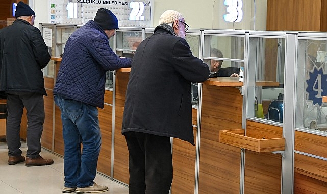 Selçuklu Belediyesi tarafından, vergi mükelleflerinin ödemelerini 08.00-17.00 saatleri ortasında belediye veznelerinden yahut e-belediyecilik uygulamaları üzerinden çarçabuk yapabileceği hatırlatıldı