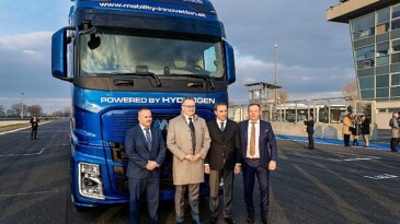 Slovakya’da Hidrojenli Kamyon Ford Trucks takviyesiyle üretildi
