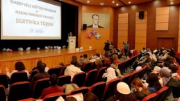 Yenişehir Belediyesi anne ve baba eğitimlerini sürdürüyor