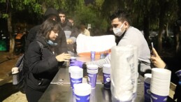 Antalya Büyükşehir’den final haftasında öğrencilere sıcak çorba ikramı